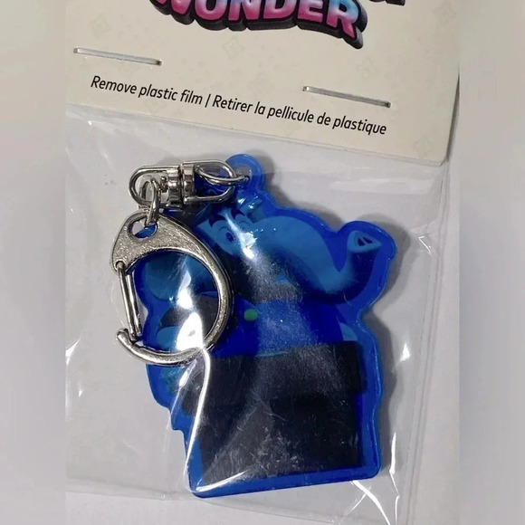 FREE w/ Purchase - Add to Bundle - Nintendo - Super Mario Bros. Wonder Keychain - Picture 3 of 4
